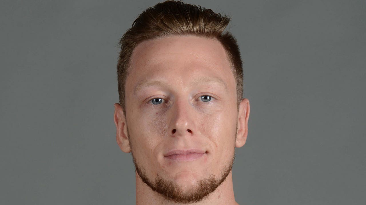 Canton's comeback charge falls short in season opener